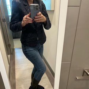 White House Black Market NWOT Blue Blazer with Black Swirls. Size 6.